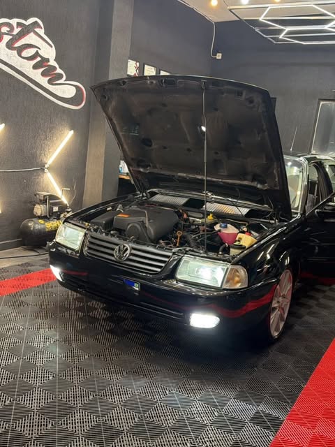 VOLKSWAGEN SANTANA - Imagem 5