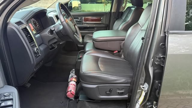 RAM 2500 HD LARAMIE - Imagem 8