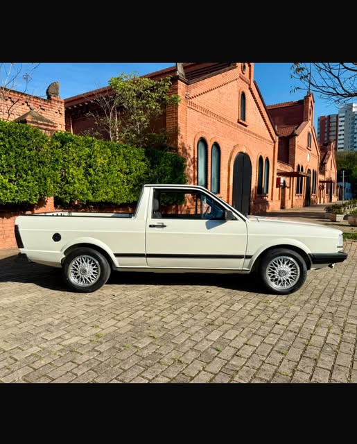 VOLKSWAGEN SAVEIRO - Imagem 11