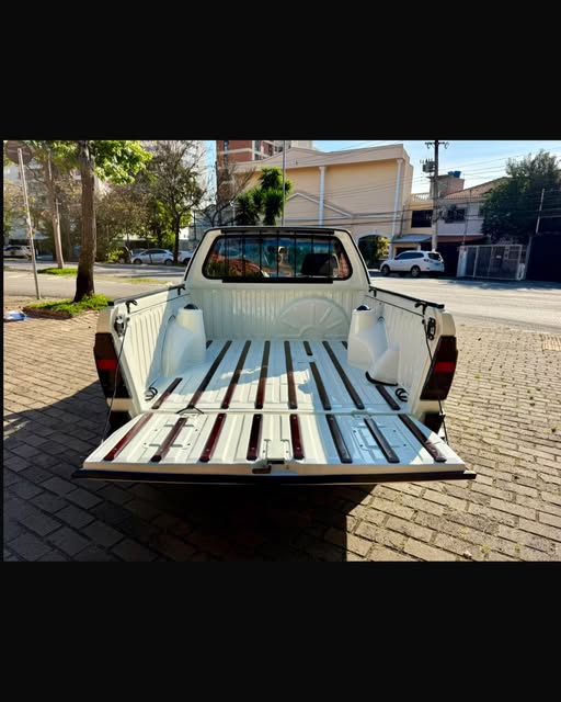 VOLKSWAGEN SAVEIRO - Imagem 15