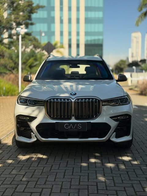 BMW X7 M50I - Imagem 2