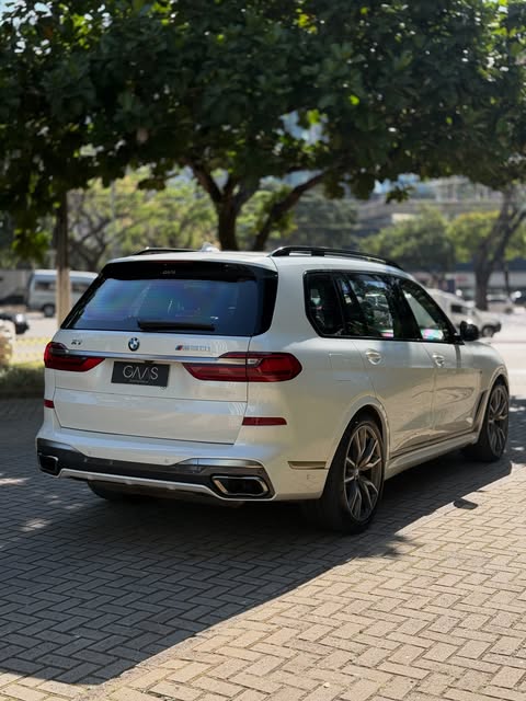 BMW X7 M50I - Imagem 4