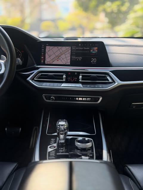 BMW X7 M50I - Imagem 9