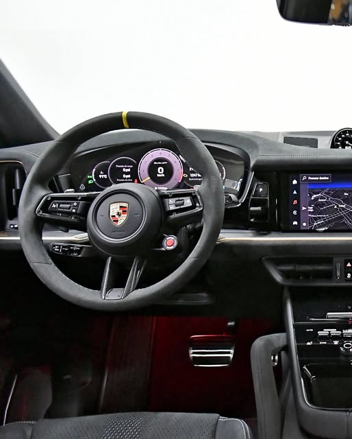 PORSCHE 911 CARRERA GTS - Imagem 4