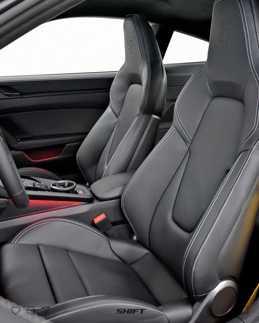 PORSCHE 911 CARRERA GTS - Imagem 6