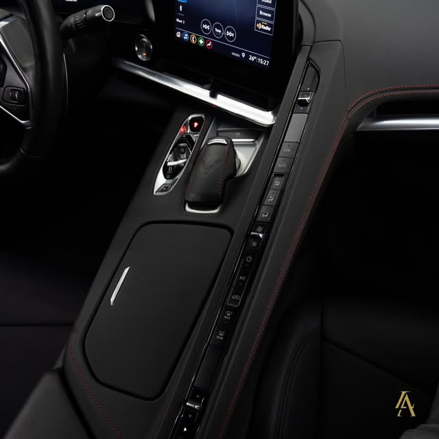 CHEVROLET CORVETTE STINGRAY 1LT TARGA - Imagem 11