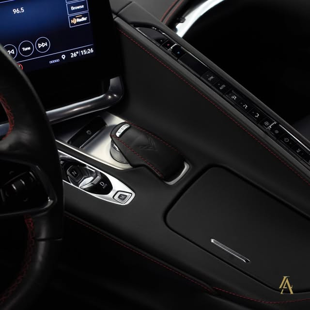 CHEVROLET CORVETTE STINGRAY 1LT TARGA - Imagem 15