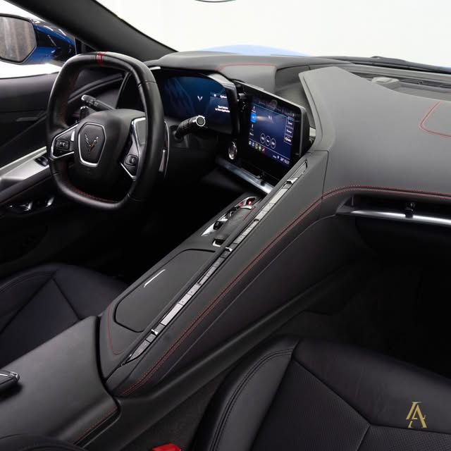 CHEVROLET CORVETTE STINGRAY 1LT TARGA - Imagem 6