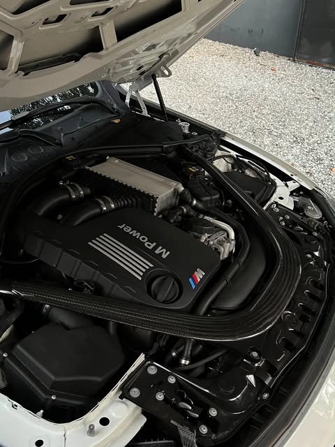 BMW M4 - Imagem 17