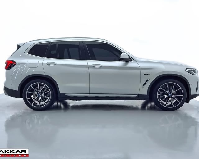 BMW X3 XDRIVE30E X LINE - Imagem 8