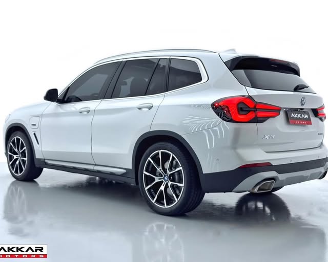 BMW X3 XDRIVE30E X LINE - Imagem 10