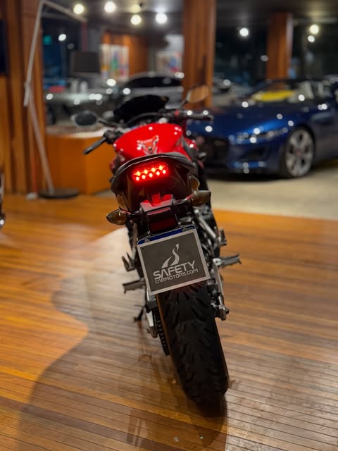 HONDA CBR 650F - Imagem 4