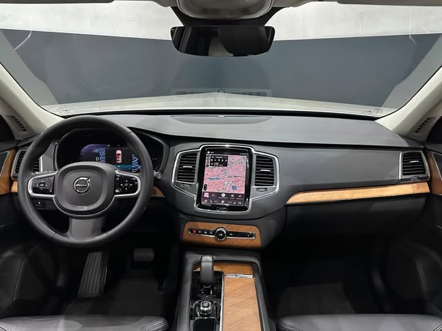 VOLVO XC90 R-DESING - Imagem 8