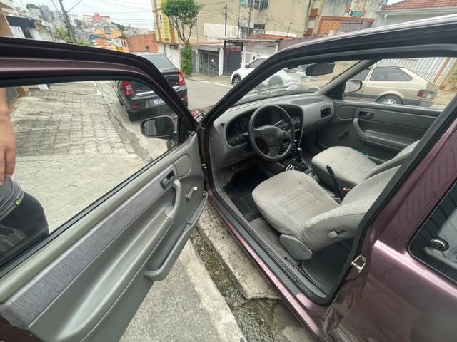 VOLKSWAGEN LOGUS GLI - Imagem 15
