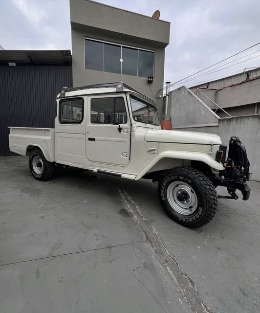 TOYOTA BANDEIRANTE - Imagem 7