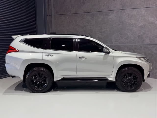 MITSUBISHI PAJERO SPORT - Imagem 12
