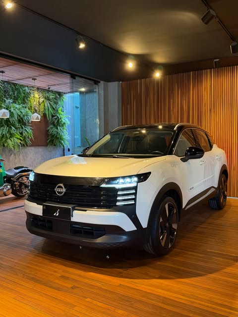 NISSAN KICKS PLATINUM - Imagem 2