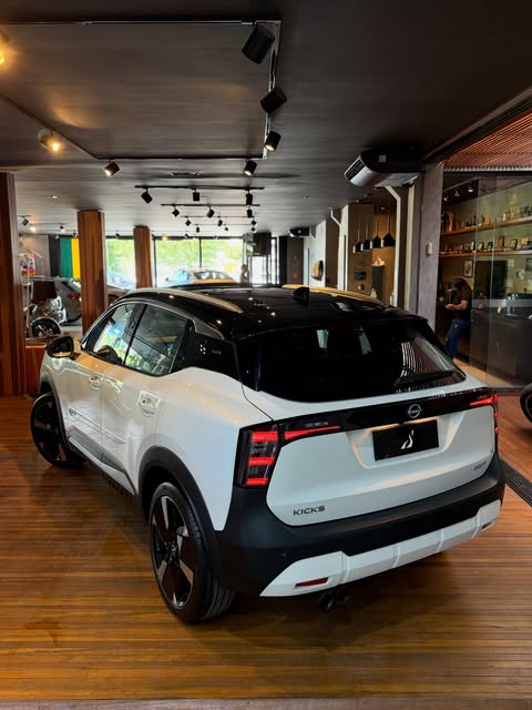 NISSAN KICKS PLATINUM - Imagem 14