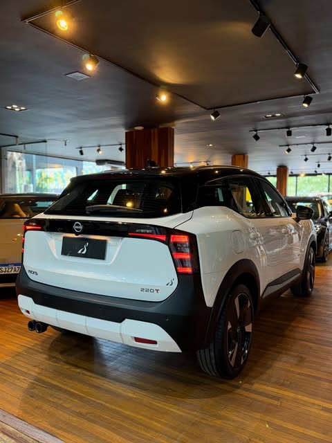 NISSAN KICKS PLATINUM - Imagem 3