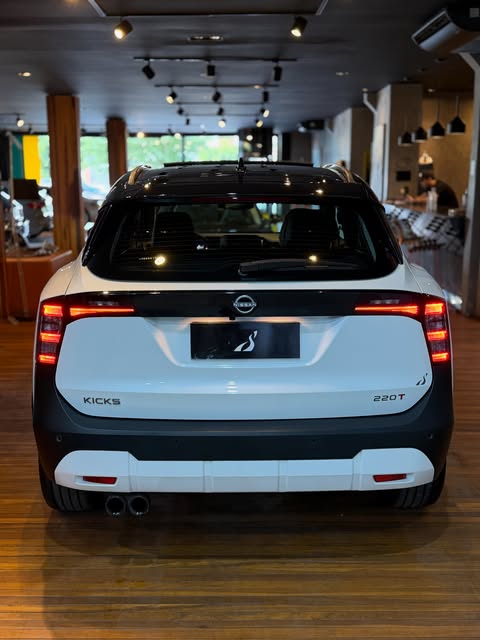 NISSAN KICKS PLATINUM - Imagem 4
