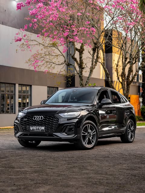 AUDI Q5 55 TFSI PERFORMANCE BLACK - Imagem 1