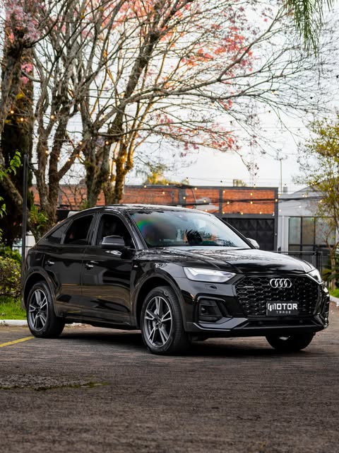 AUDI Q5 55 TFSI PERFORMANCE BLACK - Imagem 3