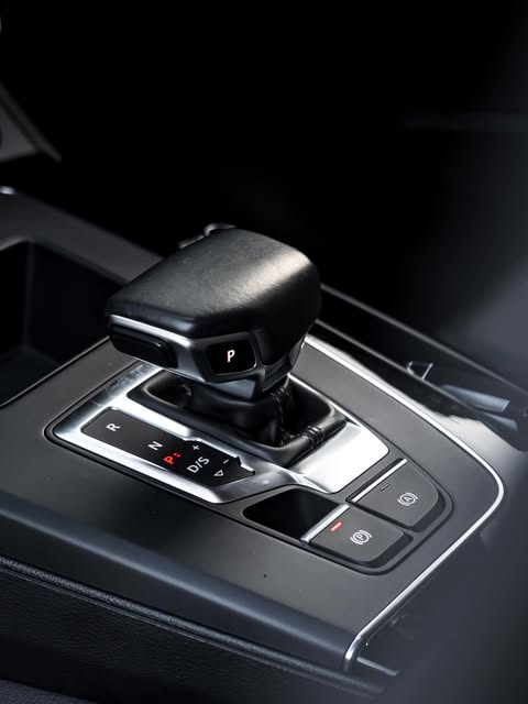 AUDI Q5 55 TFSI PERFORMANCE BLACK - Imagem 9