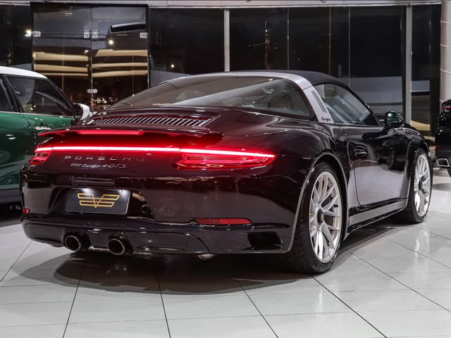 PORSCHE 911 TARGA 4 GTS - Imagem 4