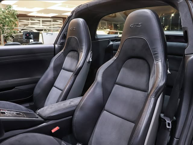 PORSCHE 911 TARGA 4 GTS - Imagem 7