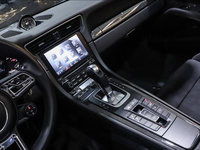 PORSCHE 911 TARGA 4 GTS - Imagem 8