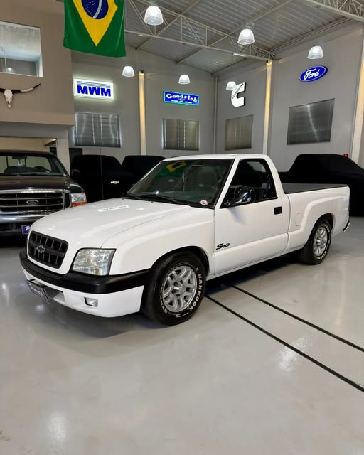 CHEVROLET S10 STD - Imagem 1