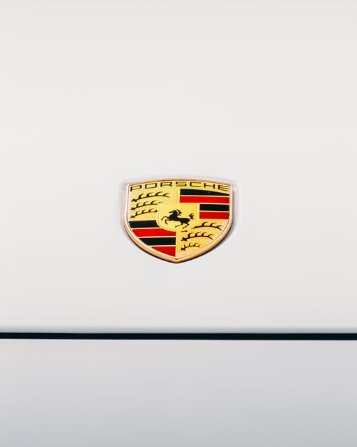 PORSCHE CAYENNE COUPÉ E-HYBRID PLATINUM EDITION - Imagem 8