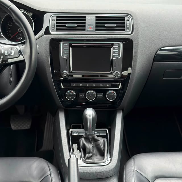 VOLKSWAGEN JETTA HIGHLINE 2.0 TSI - Imagem 9