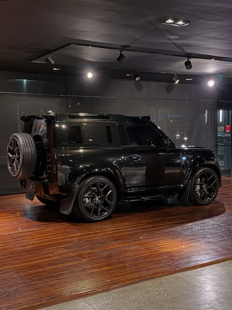 LAND ROVER DEFENDER 90 S - Imagem 2