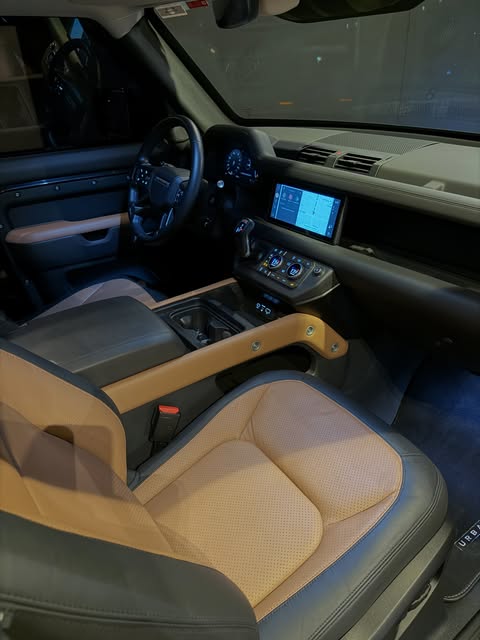 LAND ROVER DEFENDER 90 S - Imagem 8