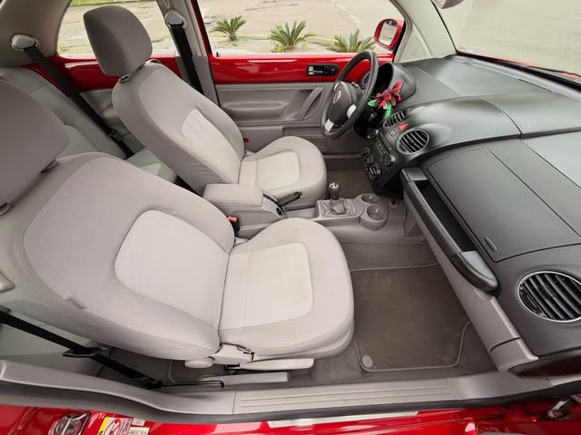 VOLKSWAGEN NEW BEETLE - Imagem 11