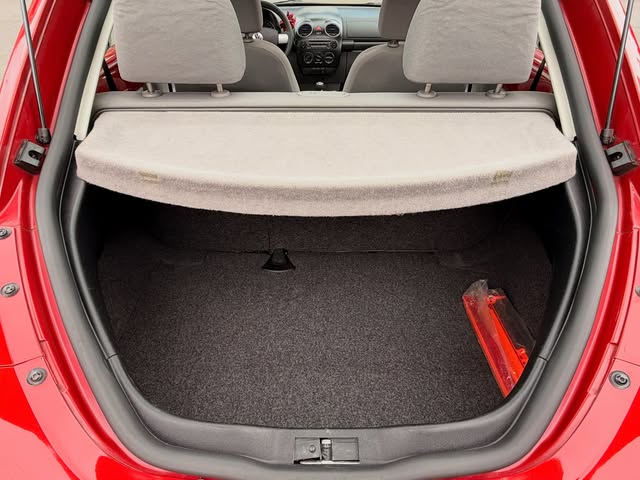 VOLKSWAGEN NEW BEETLE - Imagem 19