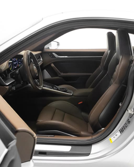 PORSCHE 911 TURBO S - Imagem 4
