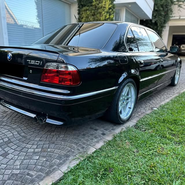BMW 750I - Imagem 5