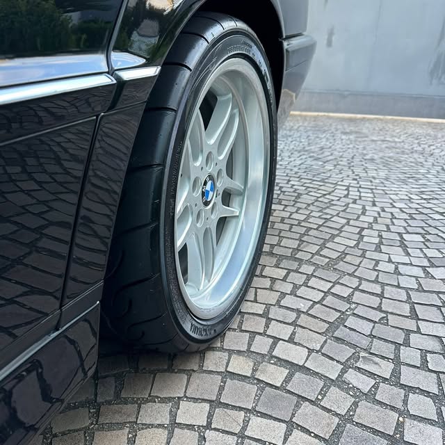 BMW 750I - Imagem 6