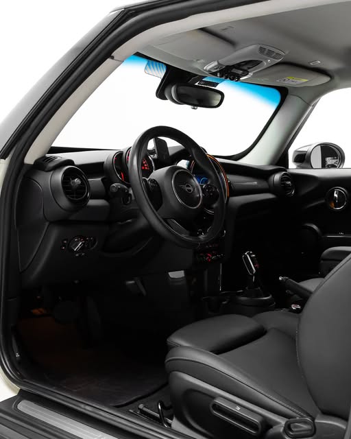 MINI COOPER EXCLUSIVE - Imagem 3