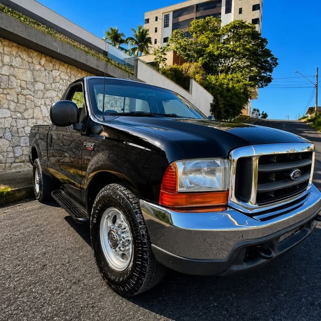 FORD F-250 XLT-L - Imagem 2