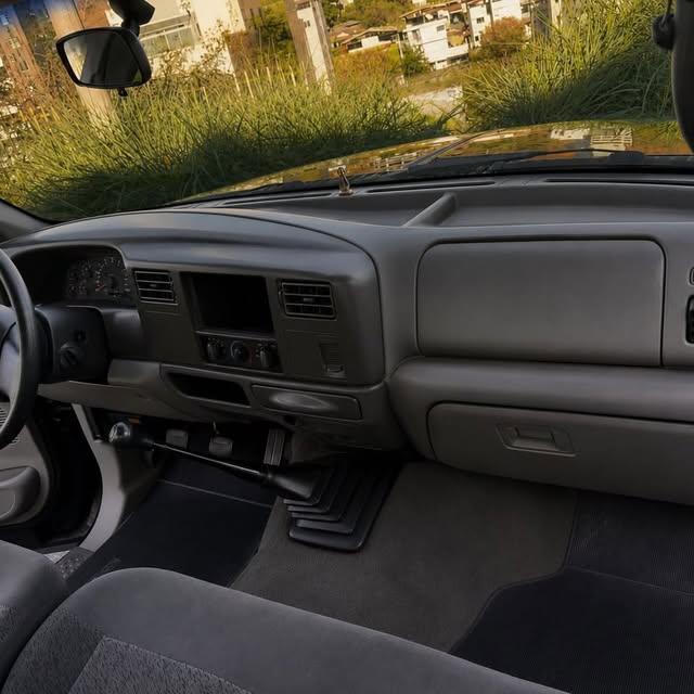 FORD F-250 XLT-L - Imagem 10
