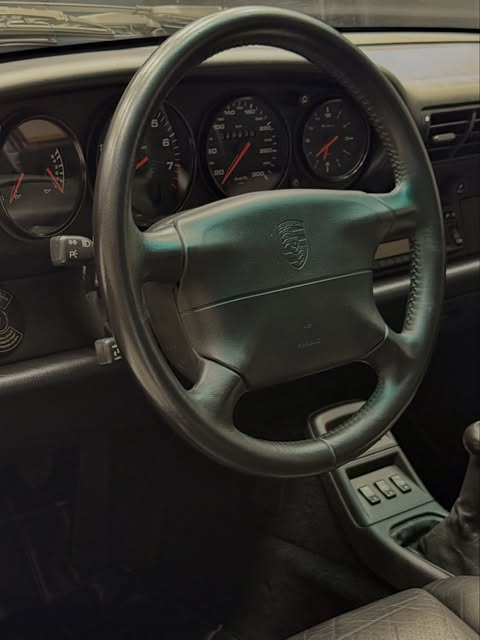PORSCHE 911 CARRERA - Imagem 11