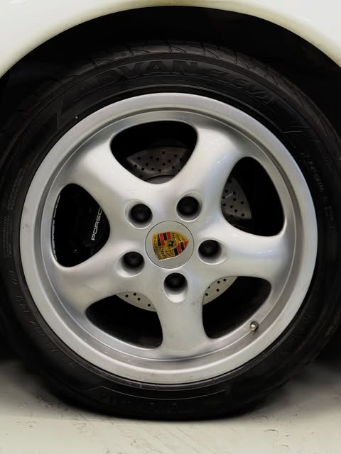 PORSCHE 911 CARRERA - Imagem 3