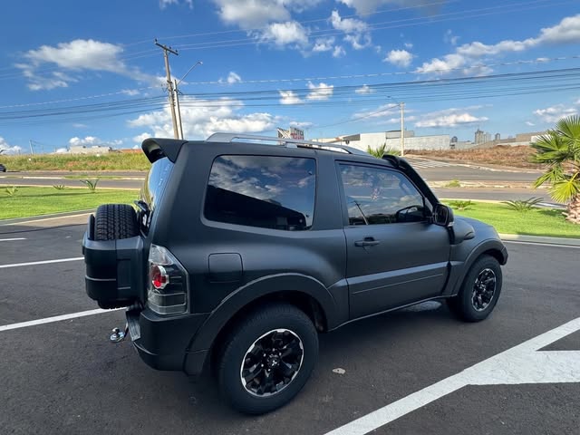 MITSUBISHI PAJERO FULL HPE 3.8 V6 - Imagem 6