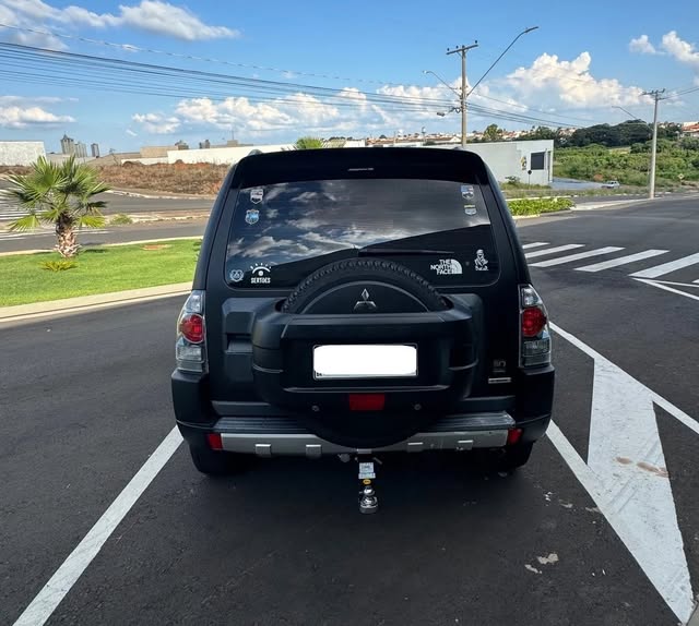 MITSUBISHI PAJERO FULL HPE 3.8 V6 - Imagem 8