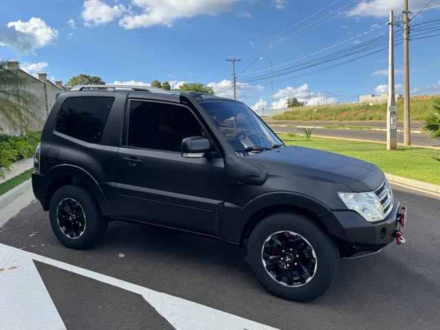 MITSUBISHI PAJERO FULL HPE 3.8 V6 - Imagem 9