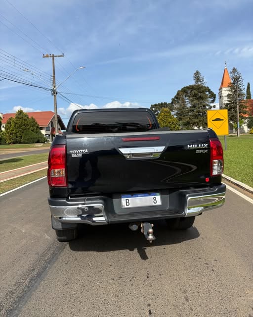 TOYOTA HILUX SRX - Imagem 5