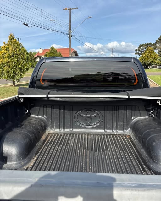 TOYOTA HILUX SRX - Imagem 9